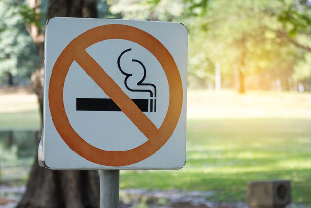 The Khan Review: Smoking To Be Illegal Outside UK Pubs & Restaurants